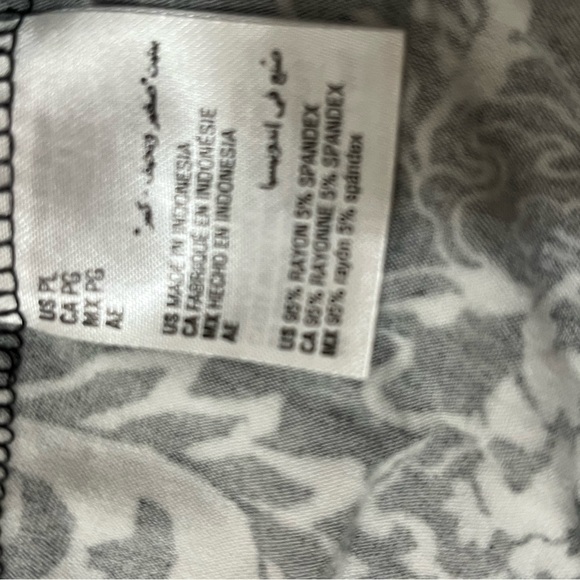 JM Collection woman's Petite Top size PL - Picture 4 of 6